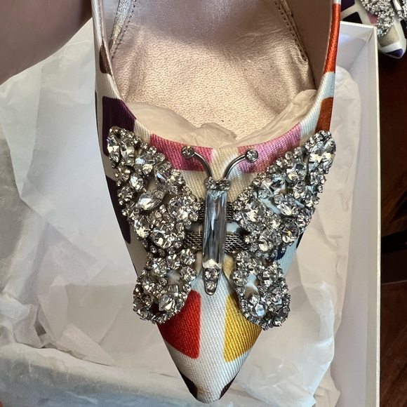 Hand made in Italy shoes. Beautiful fit and comfortable. - Picture 4 of 4